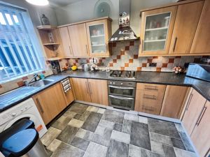 Kitchen- click for photo gallery